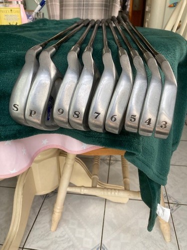 Second hand golf clubs full - hand,